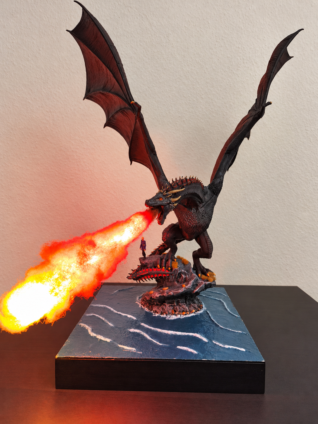 Handgemachtes 3D-Drachen-Diorama mit LED-Feuer-1.png